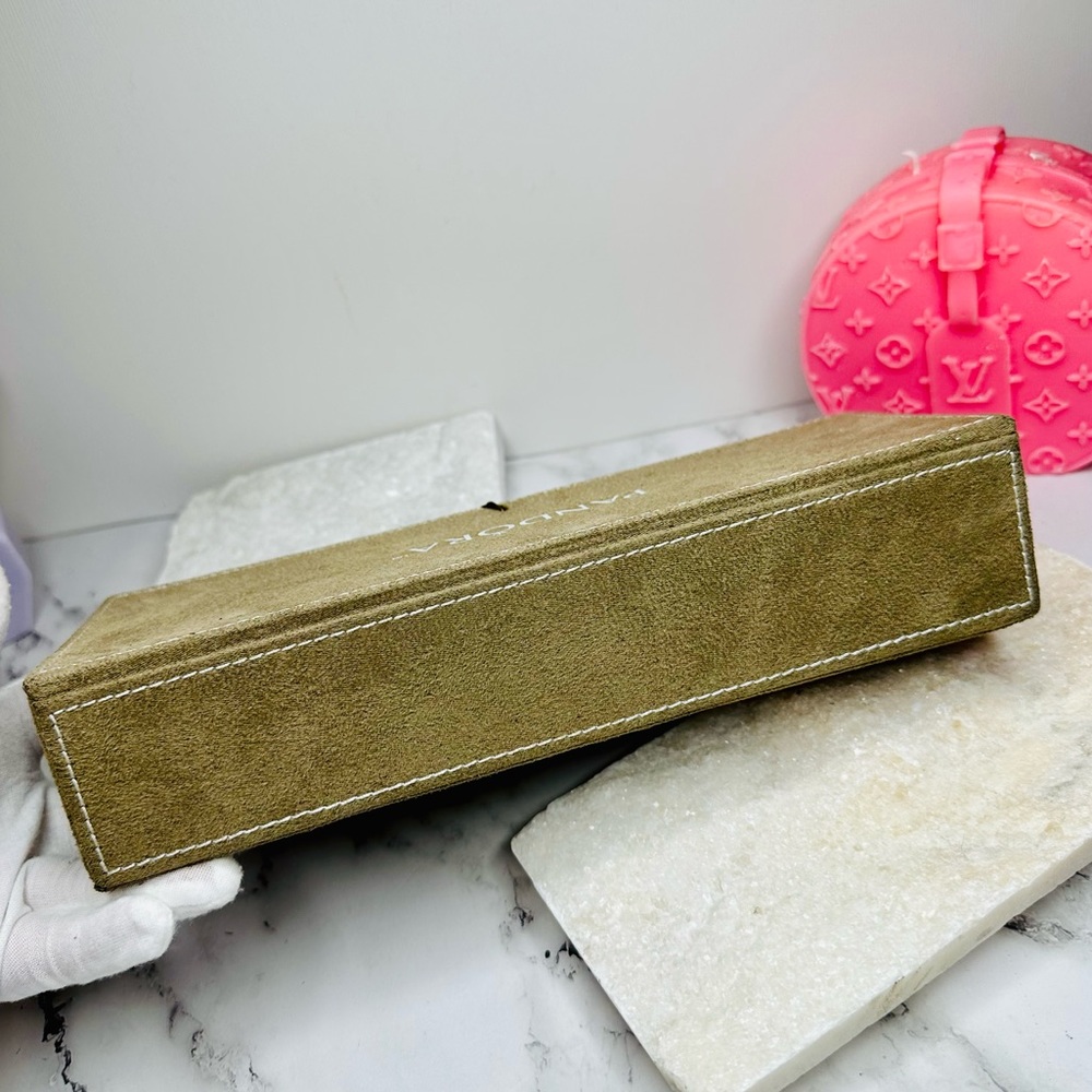 EUC Pandora Brown and Tan Faux Suede 3 Tier Jewlery Box - Picture 6 of 14